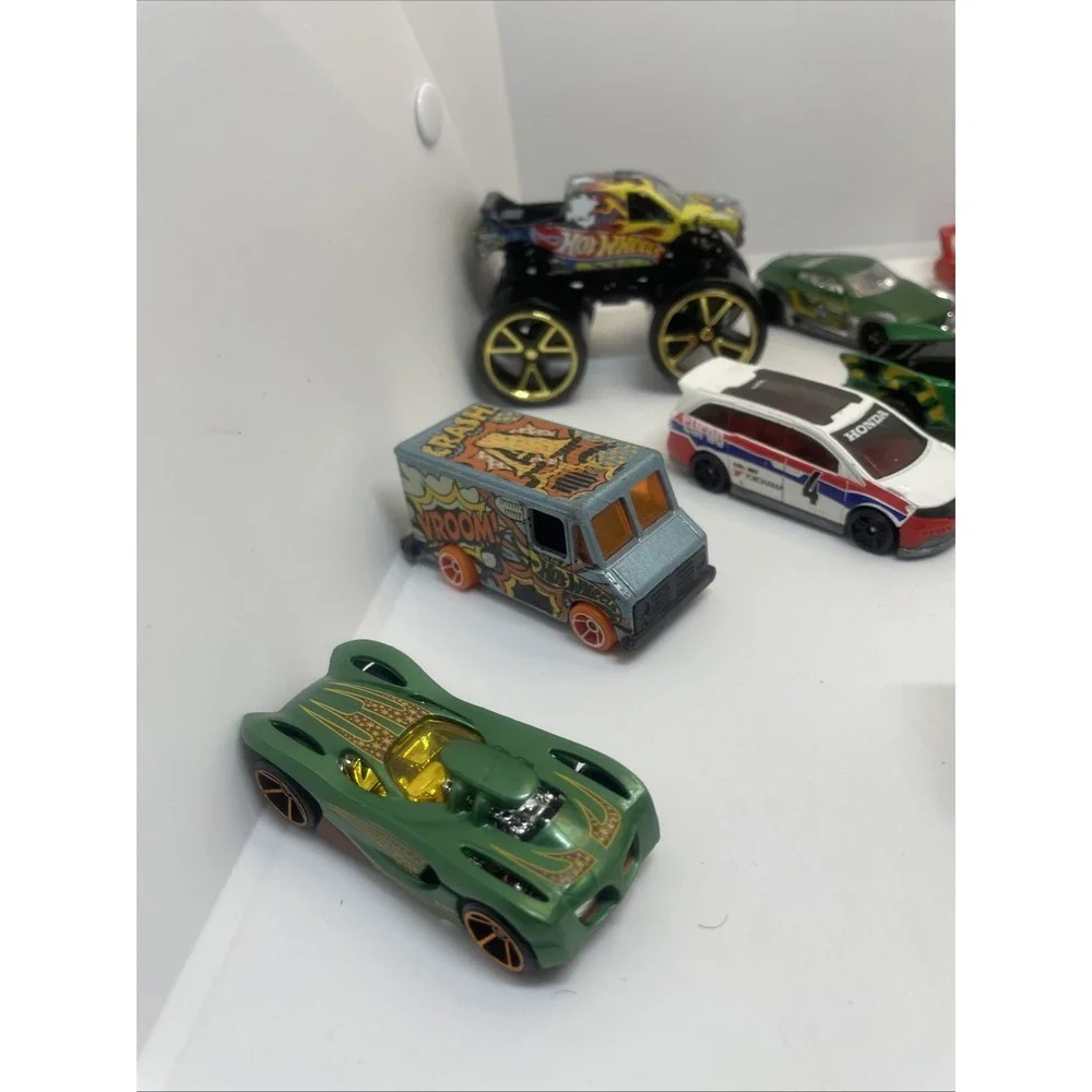 Hot Wheels Cars and 1 Monster Truck,vroom Truck and Loose Lot Of 20 In All Total
